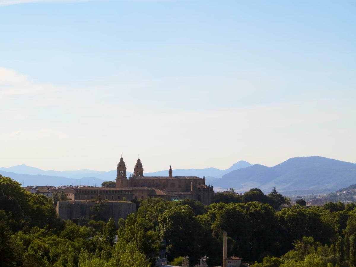 El Mirador De La Cuesta De Santo Domingo Lejlighed Pamplona Eksteriør billede